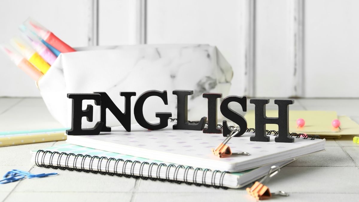 ENGLISHの文字とノート