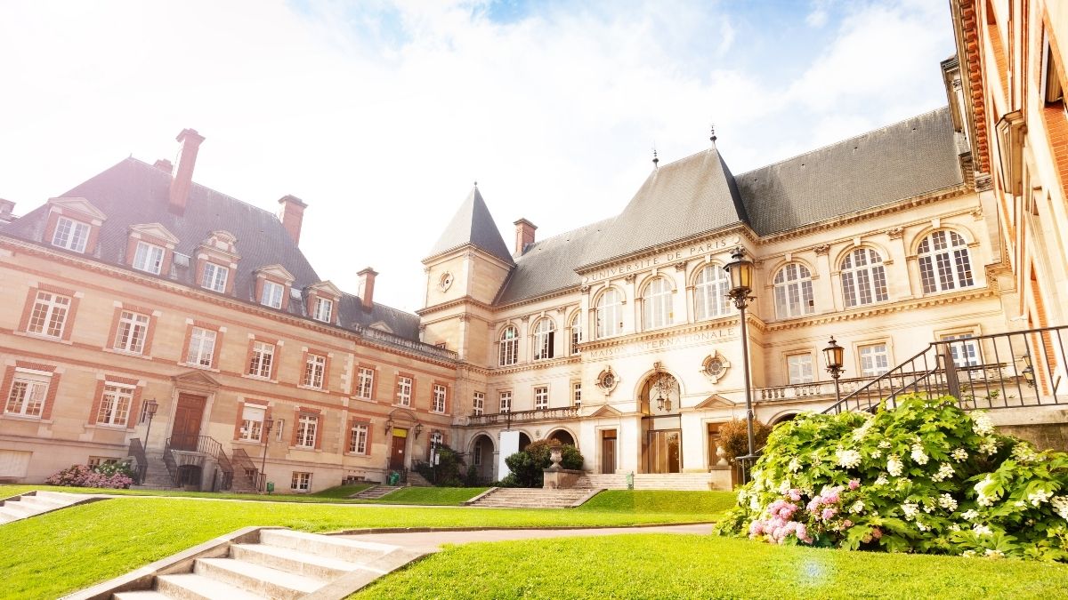 ヨーロッパの大学キャンパス